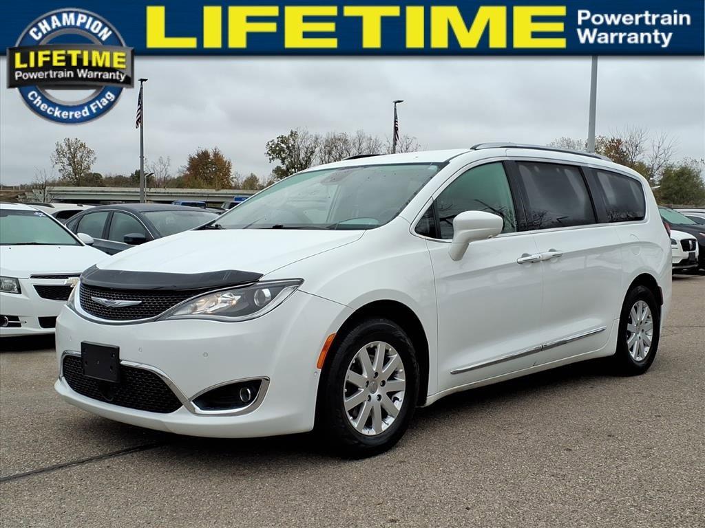used 2018 Chrysler Pacifica car, priced at $15,985