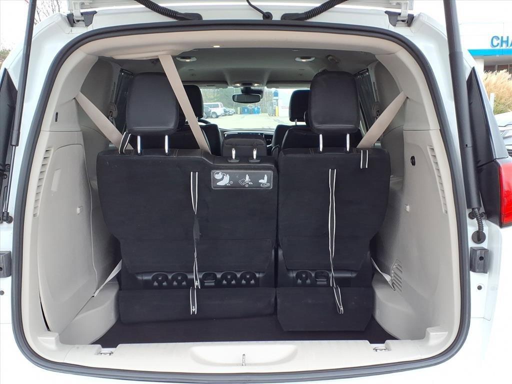 used 2018 Chrysler Pacifica car, priced at $15,985