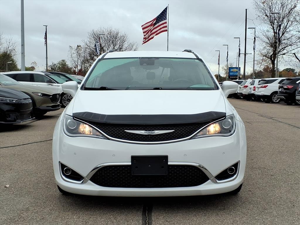 used 2018 Chrysler Pacifica car, priced at $15,985