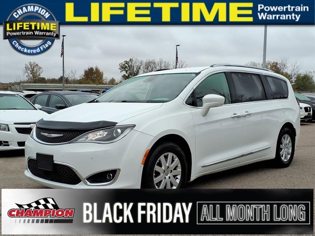 used 2018 Chrysler Pacifica car, priced at $15,650