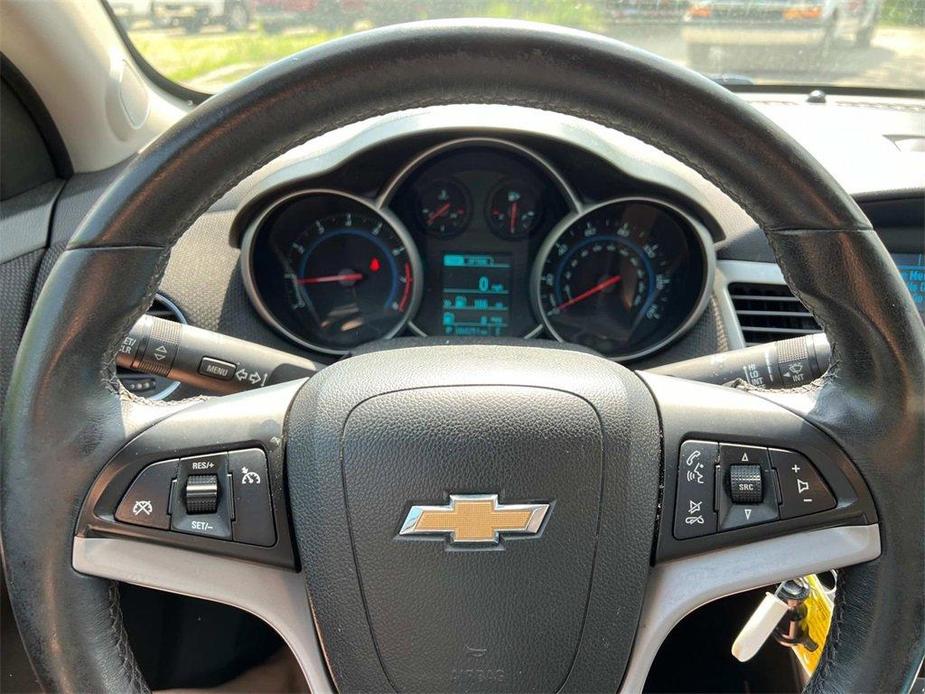 used 2014 Chevrolet Cruze car, priced at $11,600