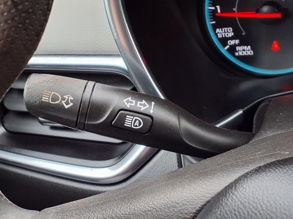 used 2021 Chevrolet Equinox car, priced at $15,250