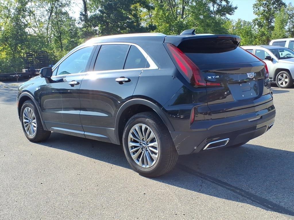 used 2025 Cadillac XT4 car, priced at $34,950