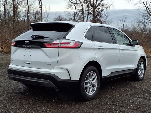 used 2024 Ford Edge car, priced at $29,550