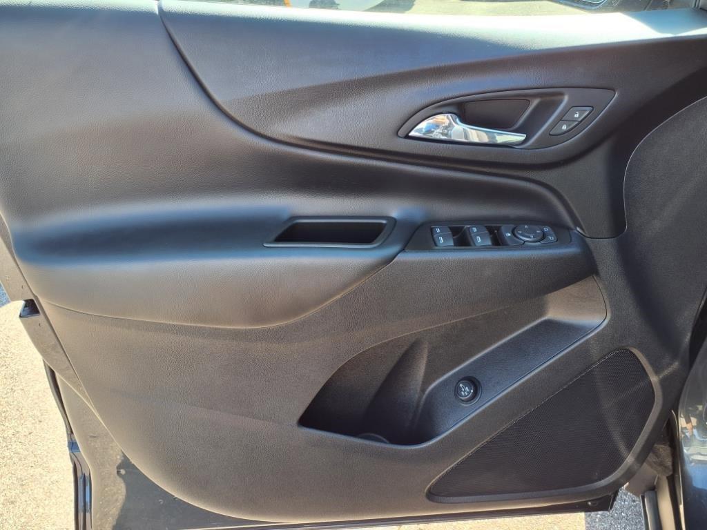 used 2023 Chevrolet Equinox car, priced at $19,250