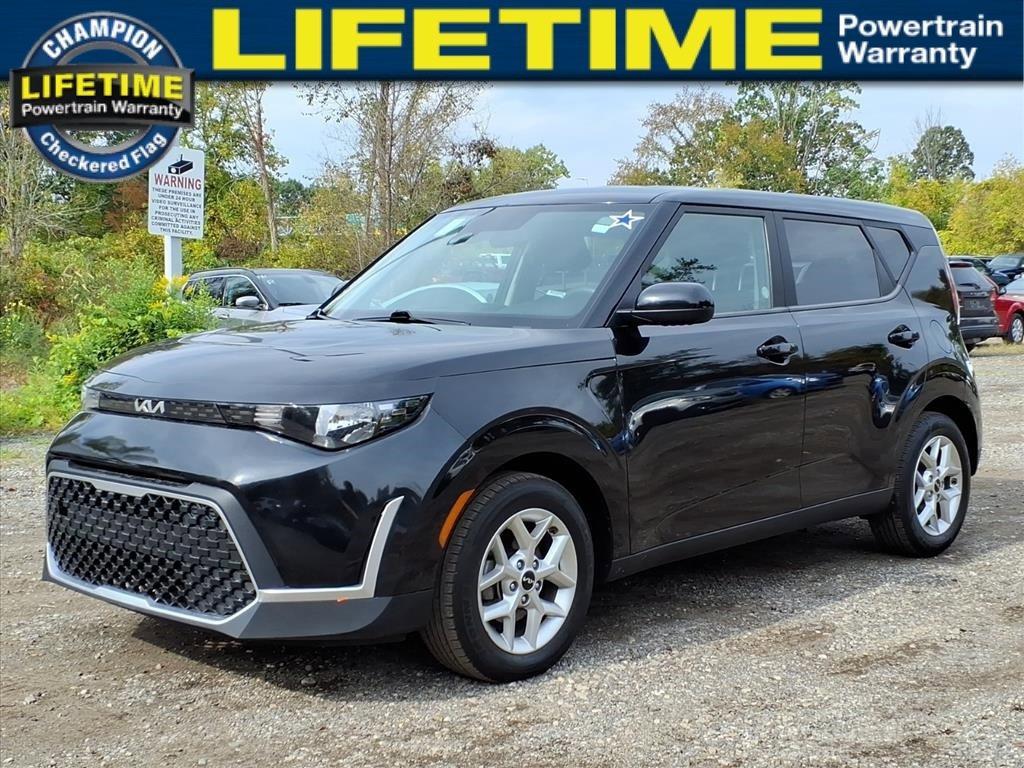used 2023 Kia Soul car, priced at $15,550