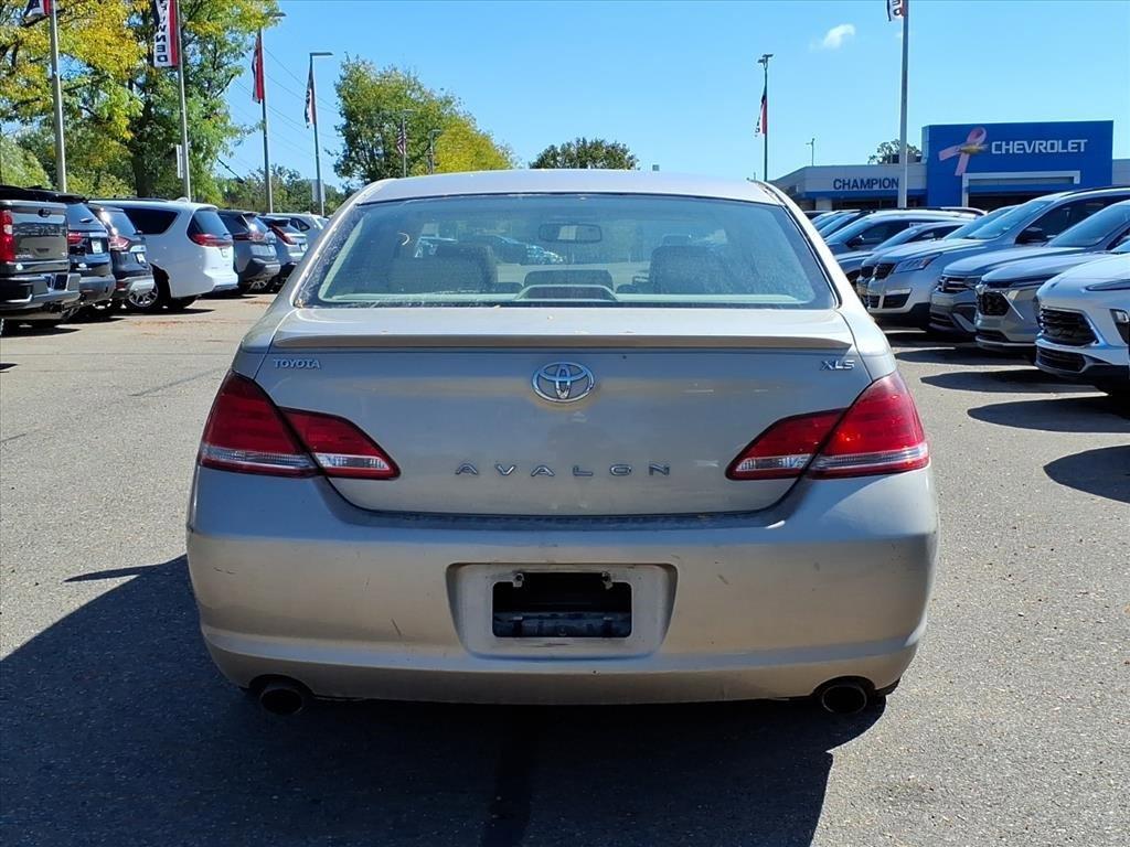 used 2007 Toyota Avalon car, priced at $4,350