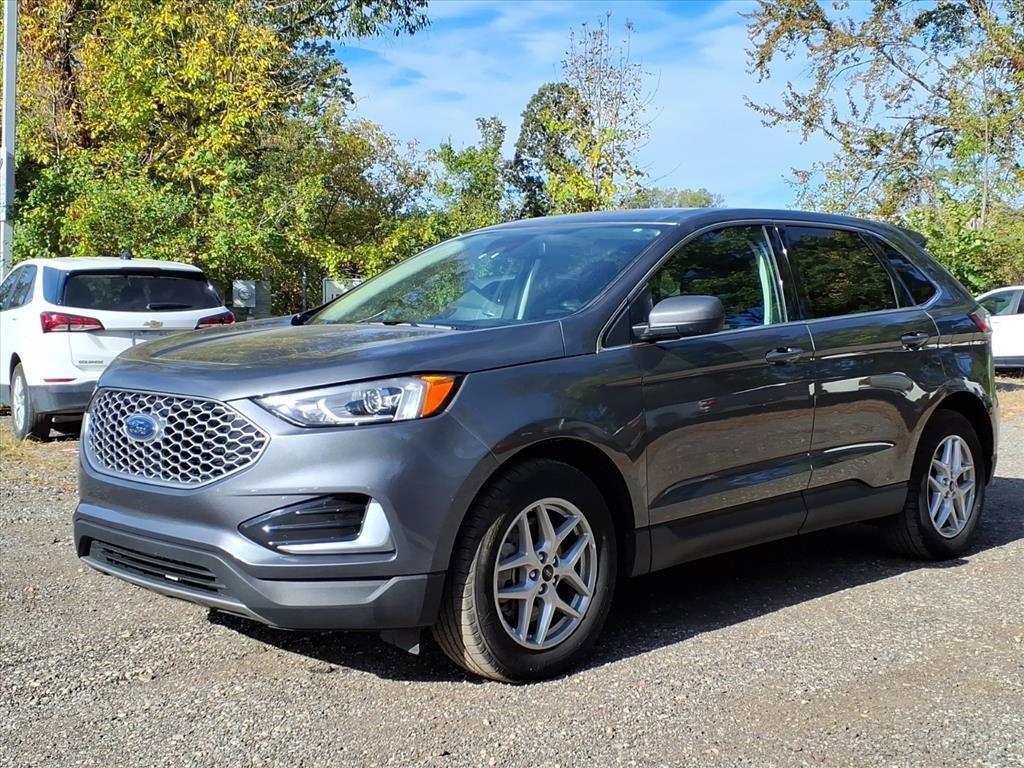used 2024 Ford Edge car, priced at $23,950