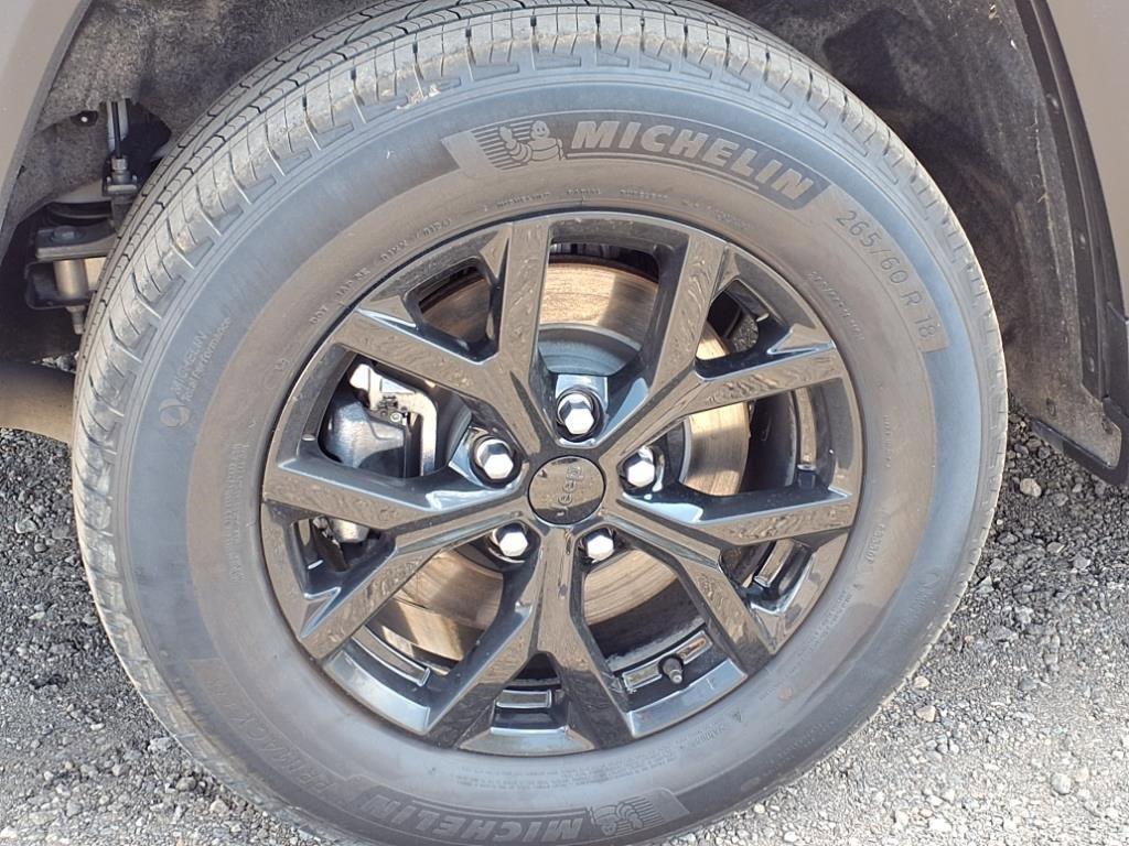 used 2024 Jeep Grand Cherokee L car, priced at $32,450