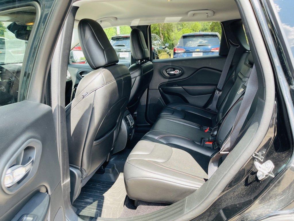 used 2019 Jeep Cherokee car, priced at $16,150