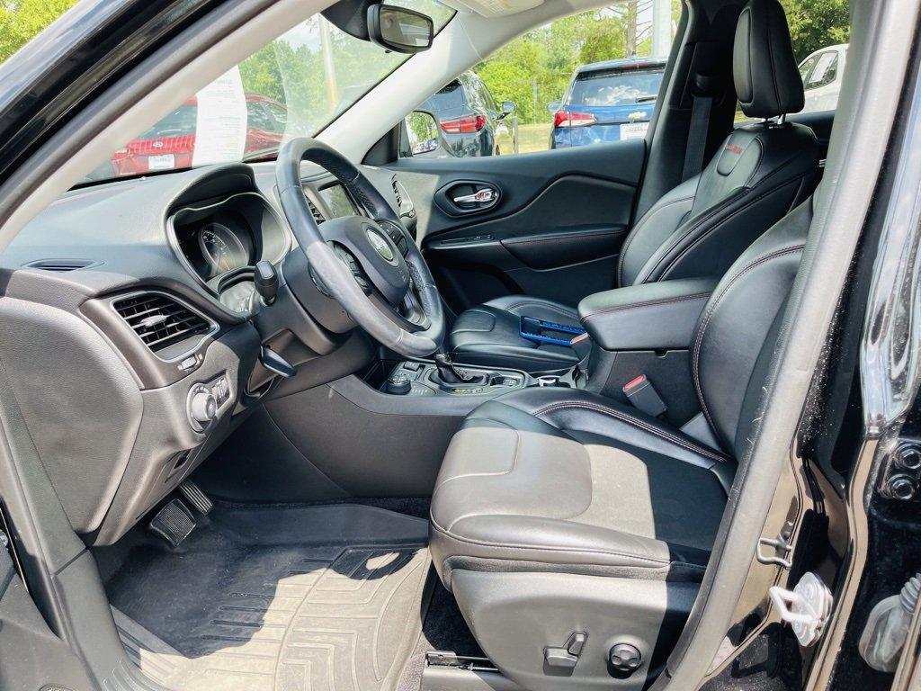 used 2019 Jeep Cherokee car, priced at $16,150
