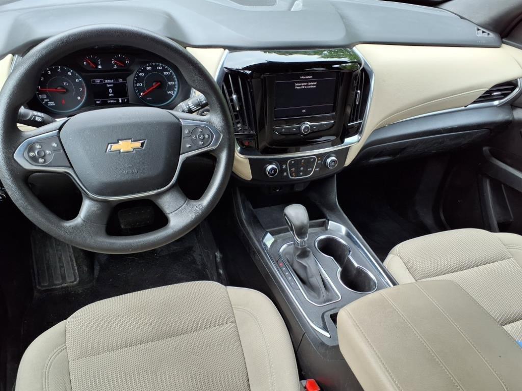 used 2023 Chevrolet Traverse car, priced at $23,850