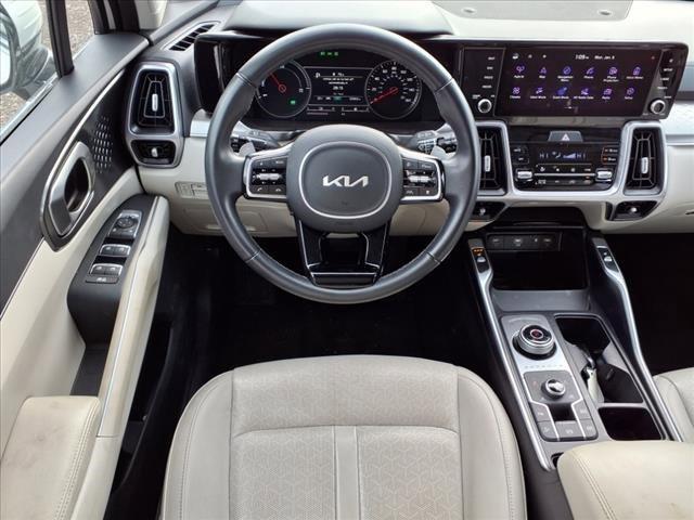 used 2023 Kia Sorento Hybrid car, priced at $31,650