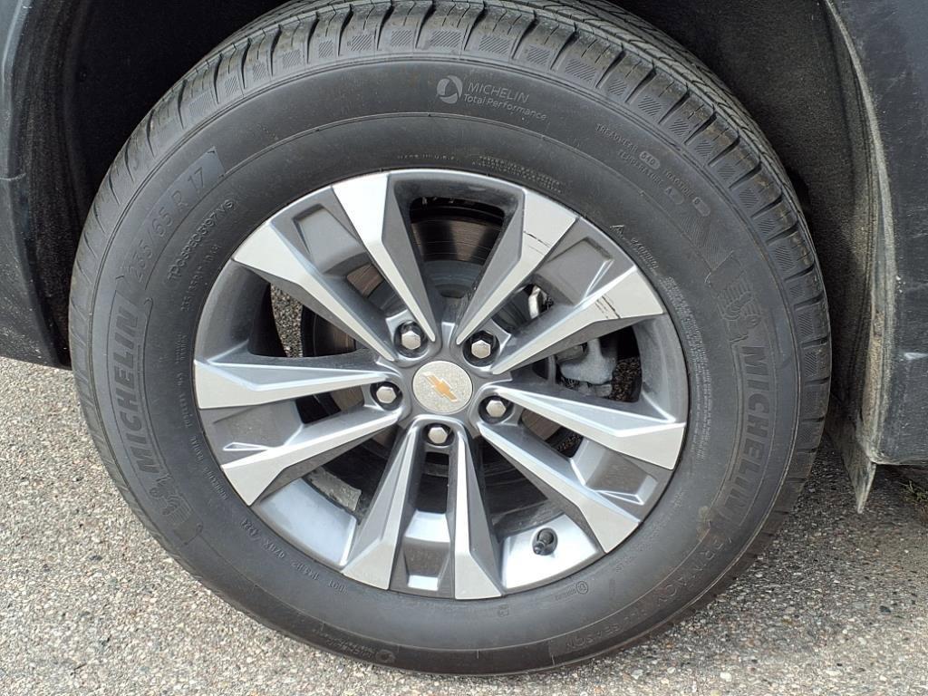 used 2025 Chevrolet Equinox car, priced at $28,250