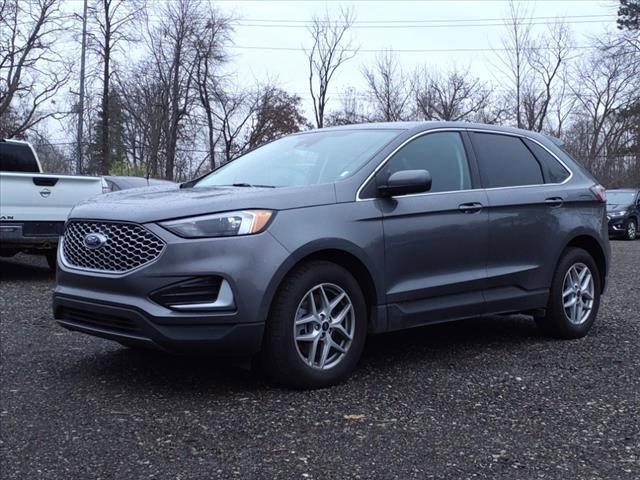 used 2024 Ford Edge car, priced at $31,150