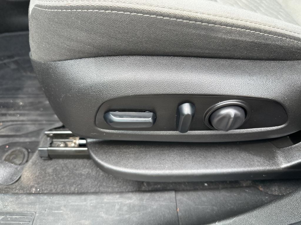 used 2020 Chevrolet Equinox car, priced at $14,350