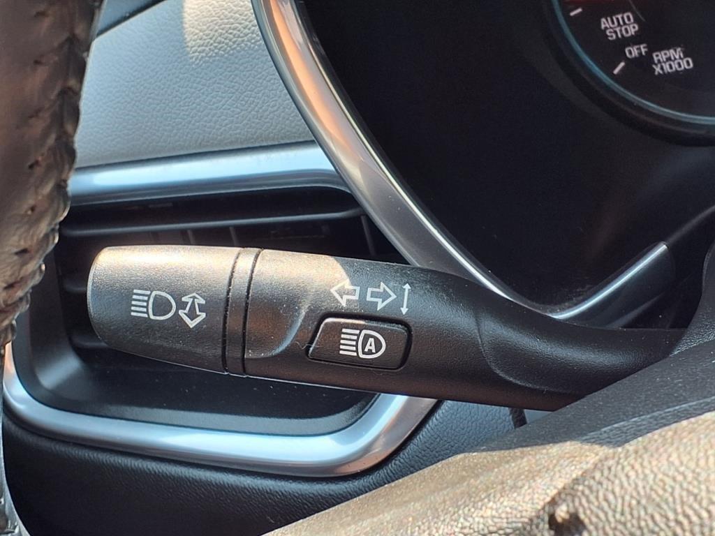 used 2020 Chevrolet Equinox car, priced at $13,050