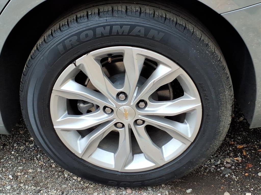 used 2025 Chevrolet Malibu car, priced at $22,050