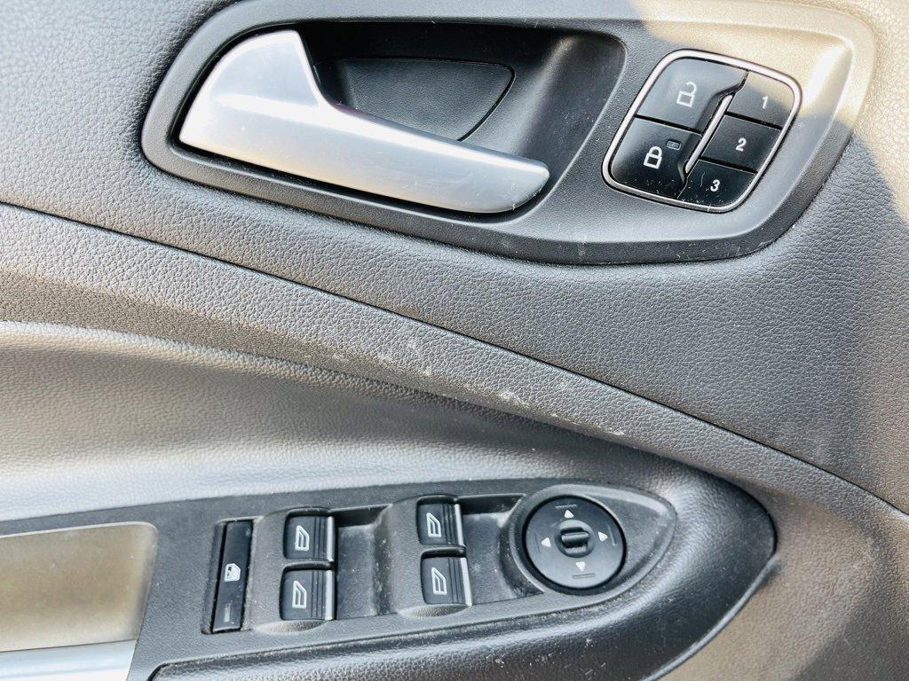 used 2017 Ford Escape car, priced at $10,550