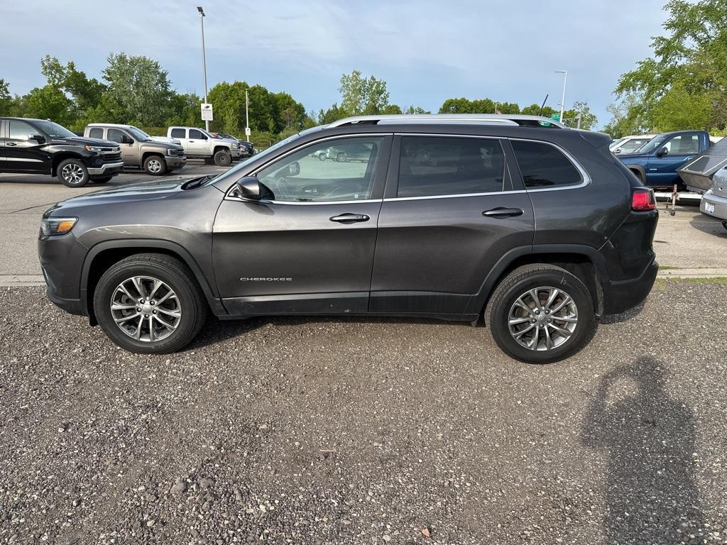 used 2021 Jeep Cherokee car, priced at $18,300
