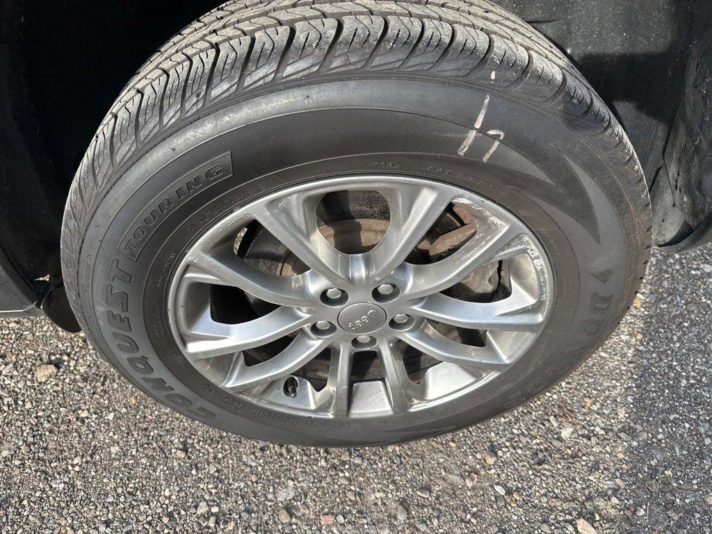 used 2021 Jeep Cherokee car, priced at $18,150