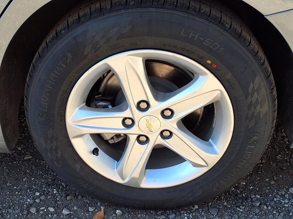 used 2023 Chevrolet Malibu car, priced at $14,750