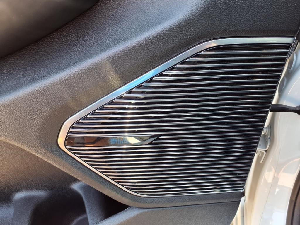 used 2023 Jeep Grand Cherokee car, priced at $29,550