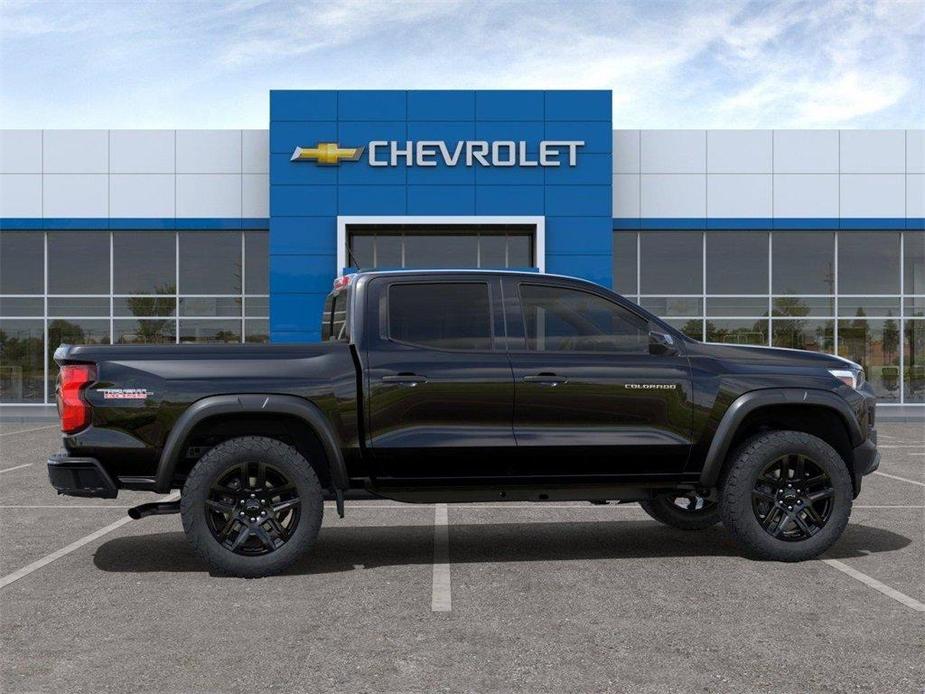 new 2024 Chevrolet Colorado car, priced at $39,437