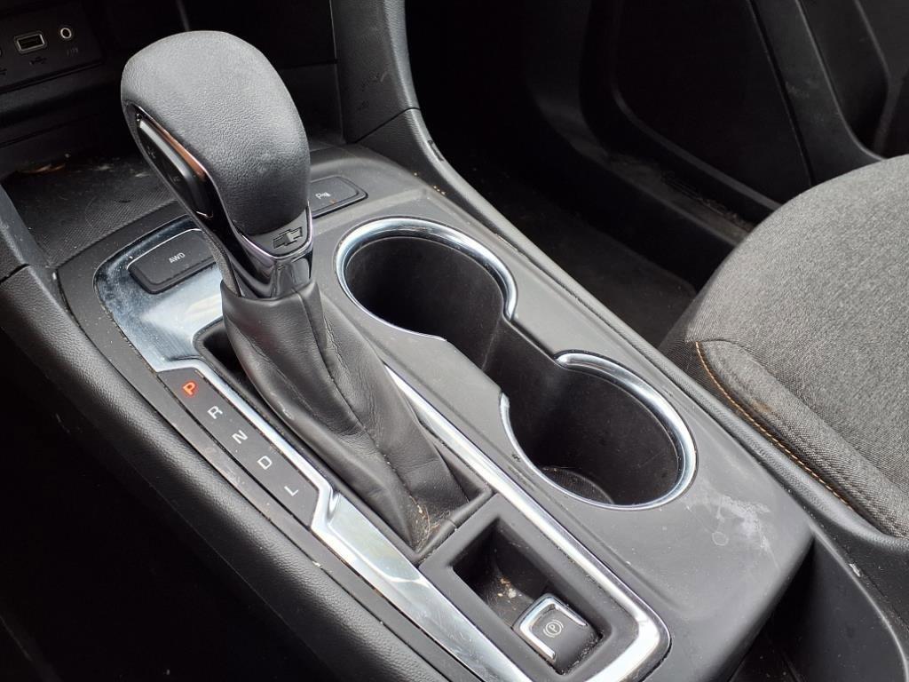 used 2022 Chevrolet Equinox car, priced at $22,050