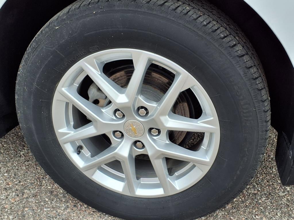 used 2022 Chevrolet Equinox car, priced at $22,050