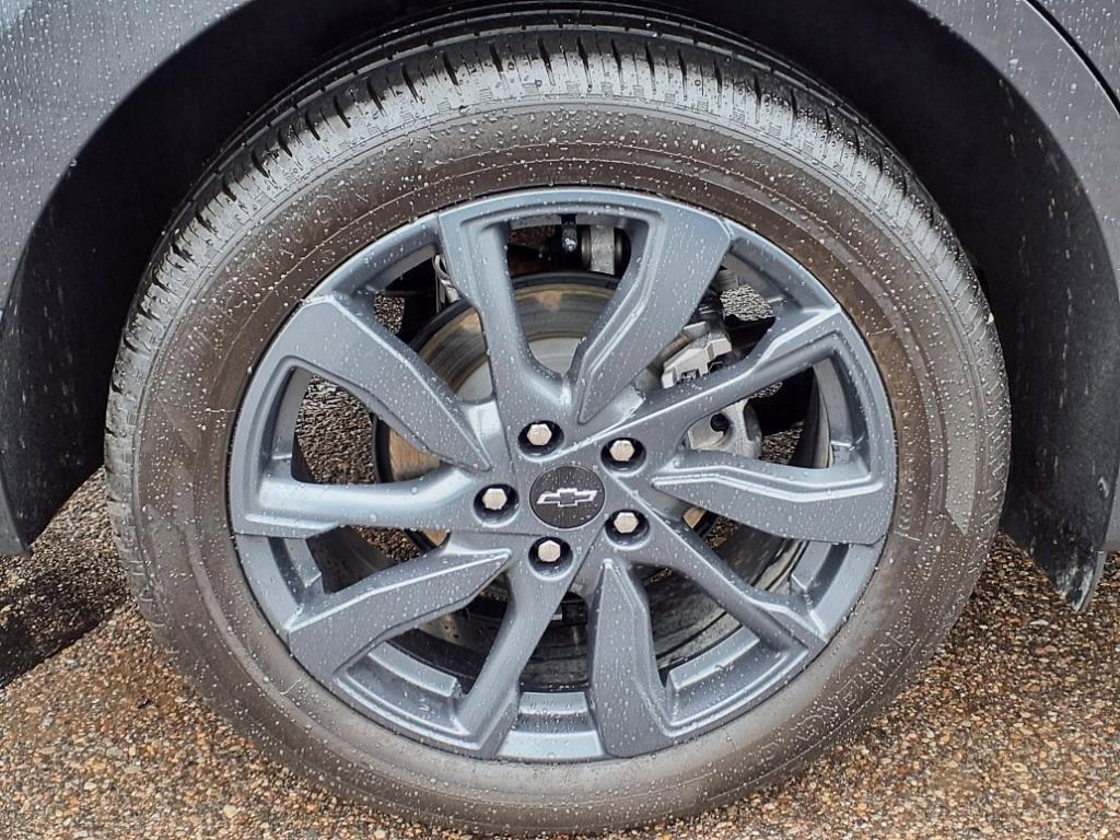 used 2022 Chevrolet Equinox car, priced at $21,250