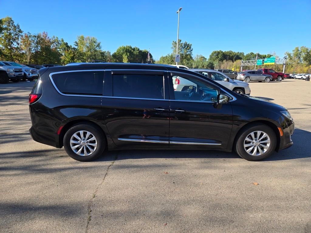 used 2018 Chrysler Pacifica car, priced at $12,650