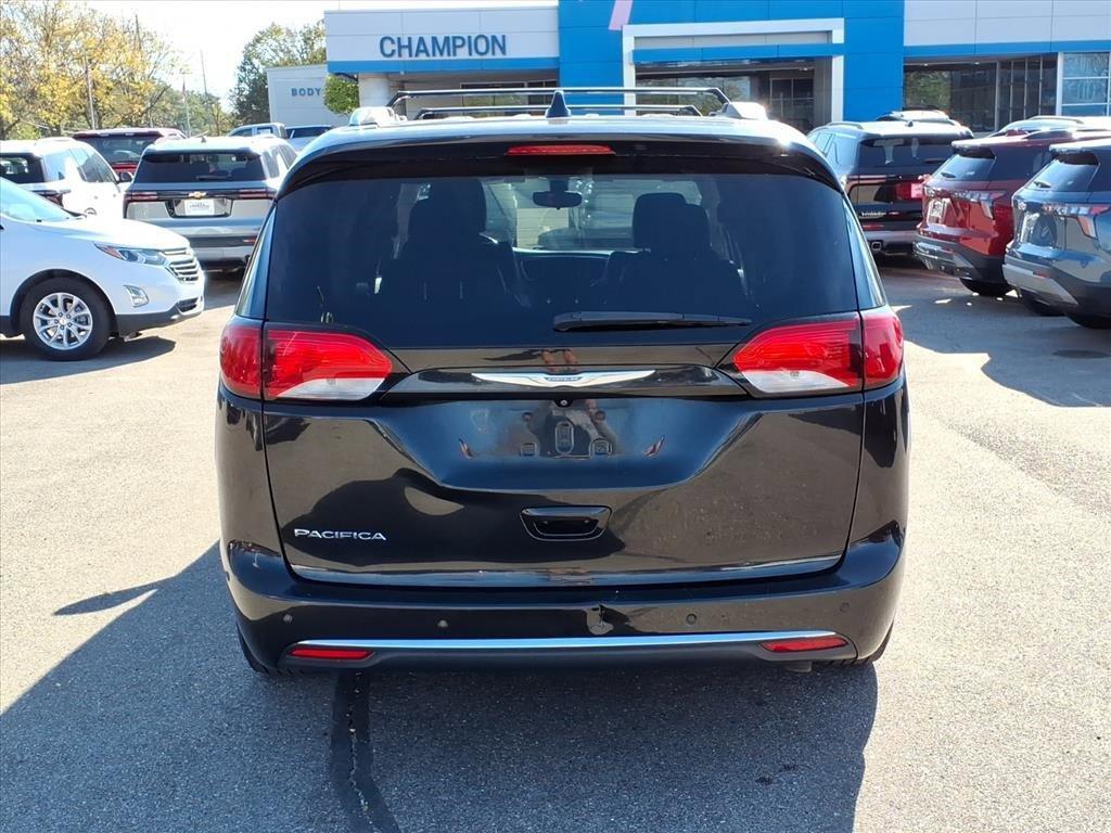 used 2018 Chrysler Pacifica car, priced at $12,350