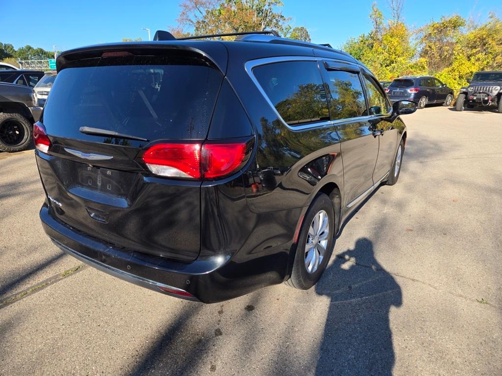 used 2018 Chrysler Pacifica car, priced at $12,650