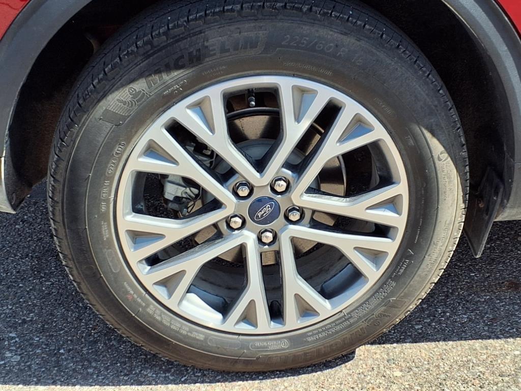 used 2022 Ford Escape car, priced at $23,600