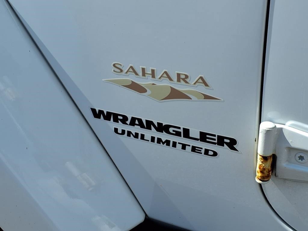 used 2015 Jeep Wrangler Unlimited car, priced at $10,950