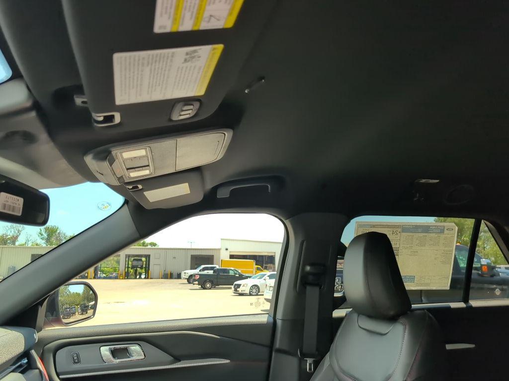 new 2025 Ford Explorer car, priced at $43,000