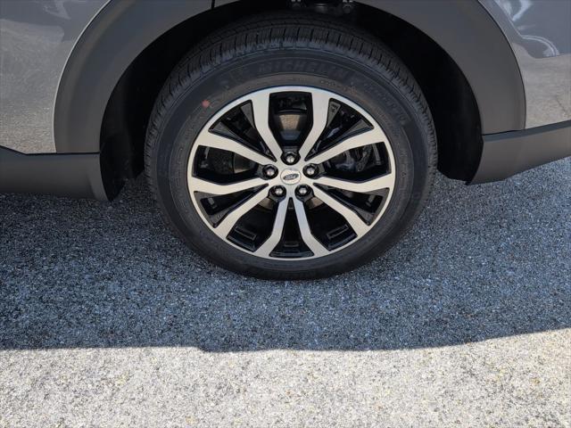 new 2025 Ford Explorer car, priced at $40,631