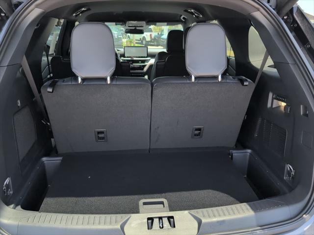 new 2025 Ford Explorer car, priced at $52,795