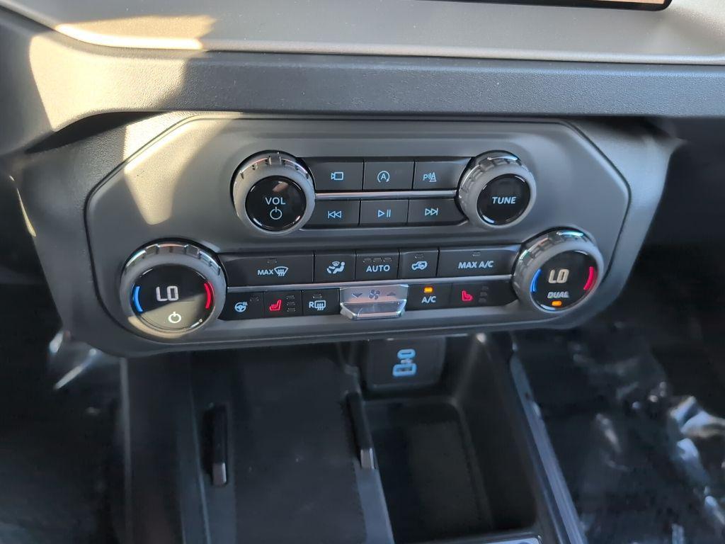 new 2025 Ford Bronco car, priced at $55,177