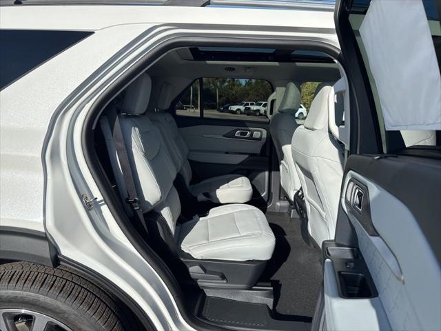 new 2025 Ford Explorer car, priced at $54,219