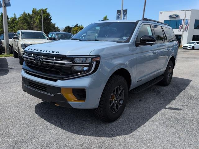 new 2025 Ford Expedition car, priced at $76,458
