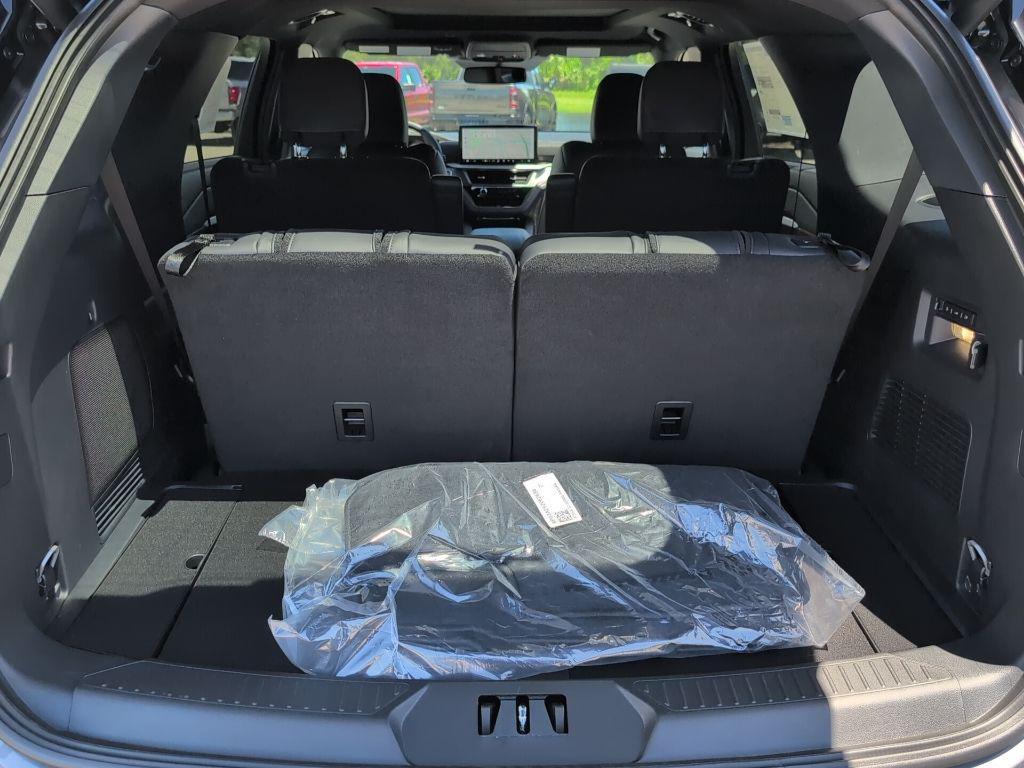 new 2025 Ford Explorer car, priced at $51,268