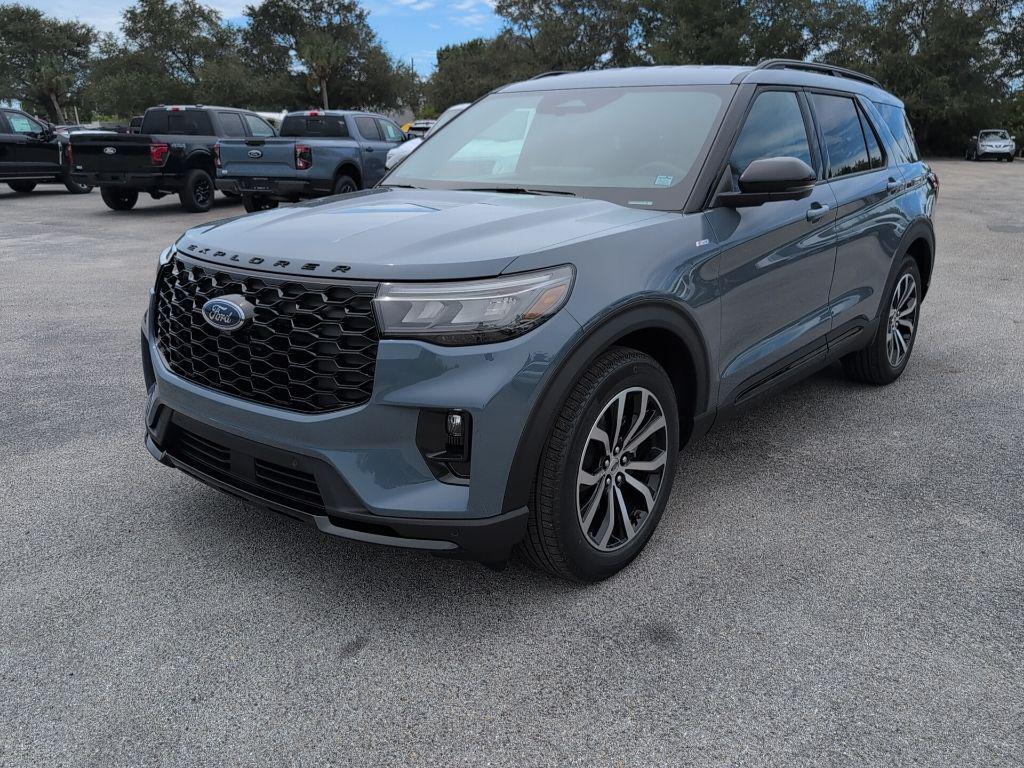 new 2025 Ford Explorer car, priced at $41,671