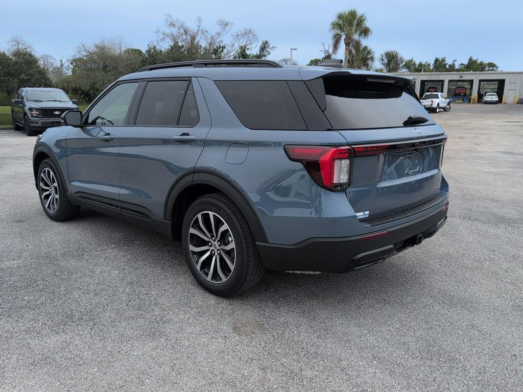 new 2025 Ford Explorer car, priced at $41,671