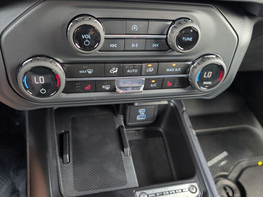 new 2025 Ford Bronco car, priced at $43,460
