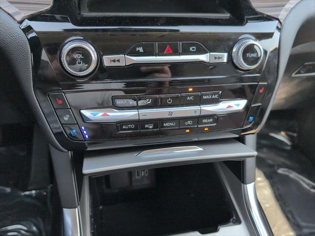 used 2022 Ford Explorer car