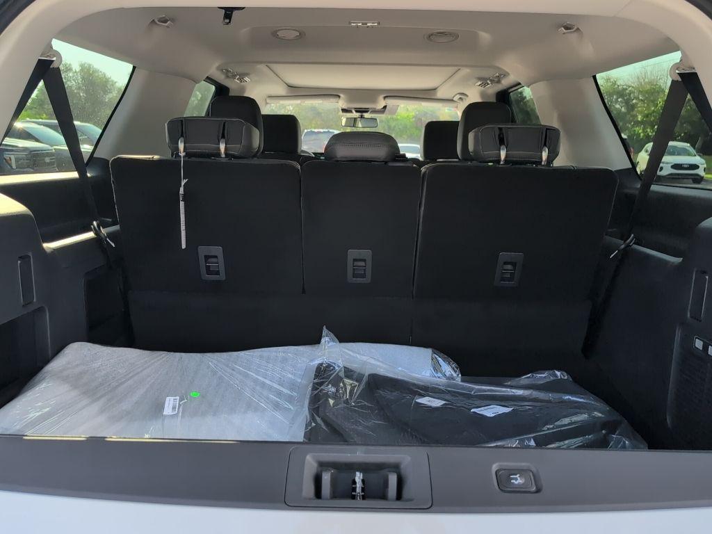 new 2025 Ford Expedition Max car