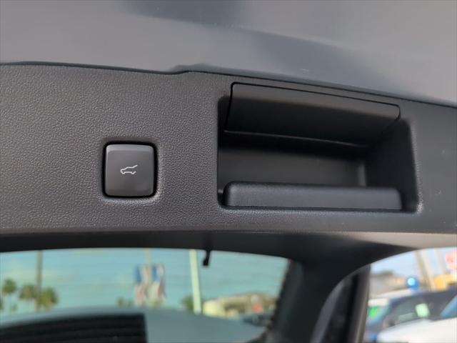 new 2025 Ford Escape car, priced at $25,334
