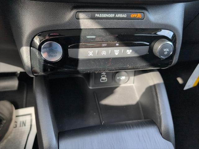 new 2025 Ford Escape car, priced at $25,334